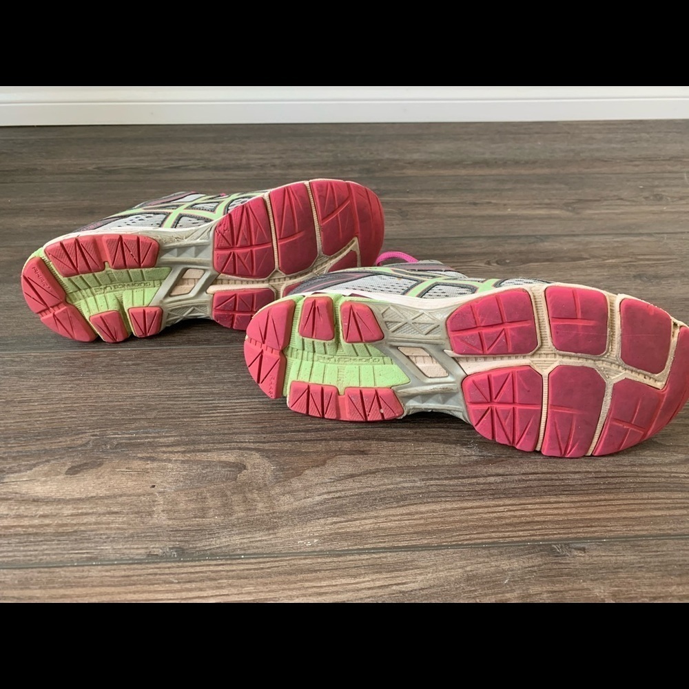 ASICS shoes - Picture 6 of 8